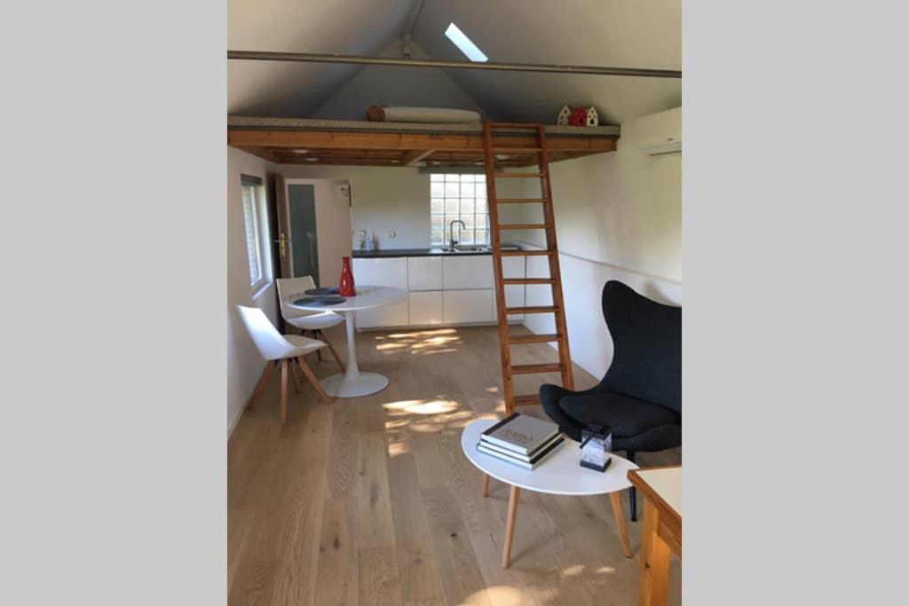 Cozy Studio On A Quaint Farm Apartman Kruibeke Kültér fotó